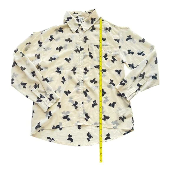 I love H81 Kitten Print blouse Women's Size S/P cream & black cat button down - Picture 4 of 10